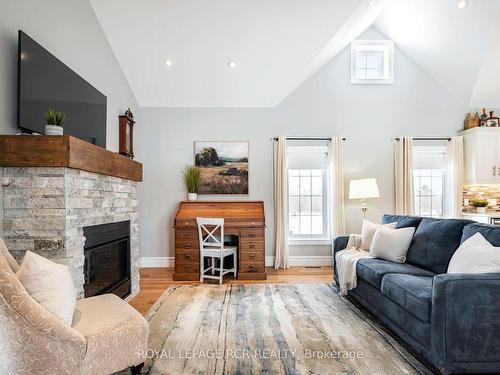 513442 2Nd Line, Amaranth, ON - Indoor Photo Showing Living Room With Fireplace