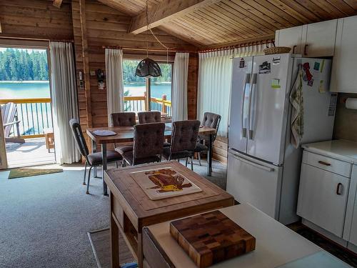 5124 Lauder Road, Merritt, BC - Indoor Photo Showing Dining Room