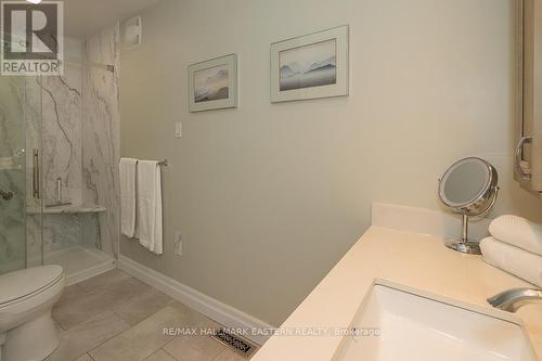 84 Cadillac Boulevard, Kawartha Lakes, ON - Indoor Photo Showing Bathroom