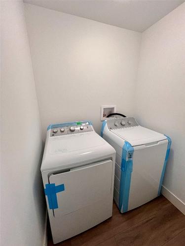 491 Auburn Crescent, Princeton, BC - Indoor Photo Showing Laundry Room