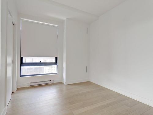 Bedroom - 1510-628 Rue St-Jacques, Montréal (Ville-Marie), QC - Indoor Photo Showing Other Room