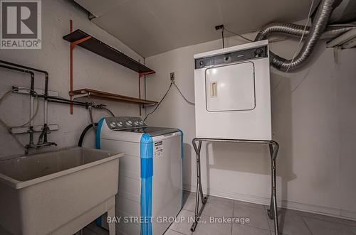 2797B Windjammer Road, Mississauga, ON - Indoor Photo Showing Laundry Room