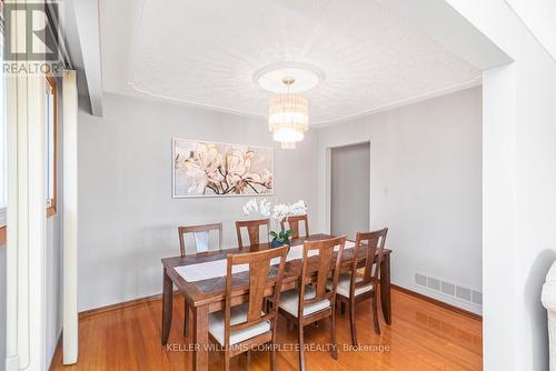 111 Nugent Drive, Hamilton, ON - Indoor Photo Showing Dining Room