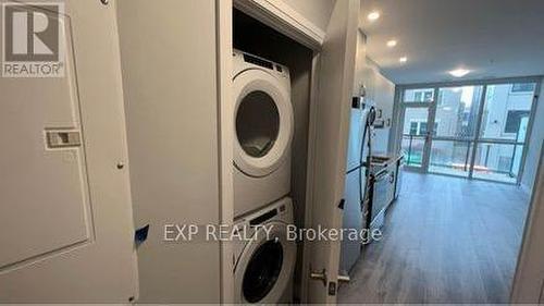 202 - 60 Charles Street, Kitchener, ON - Indoor Photo Showing Laundry Room