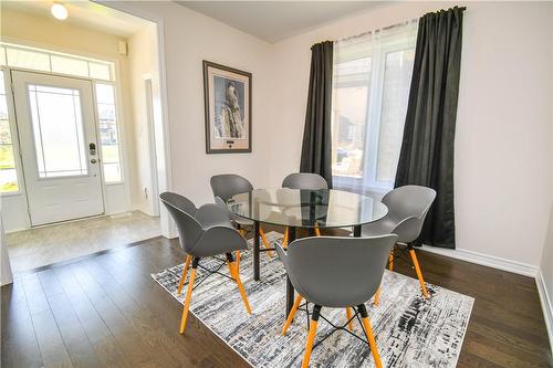 1016 Hardy Way, Innisfil, ON - Indoor Photo Showing Dining Room