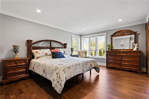 2189 Niagara Parkway, Fort Erie, ON - Indoor Photo Showing Bedroom