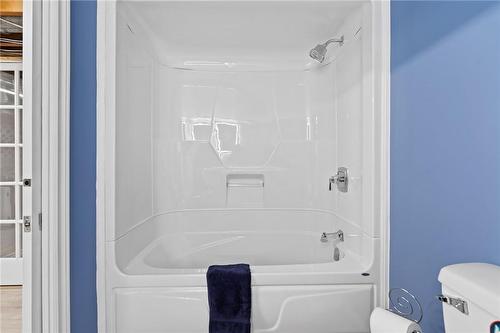 2189 Niagara Parkway, Fort Erie, ON - Indoor Photo Showing Bathroom