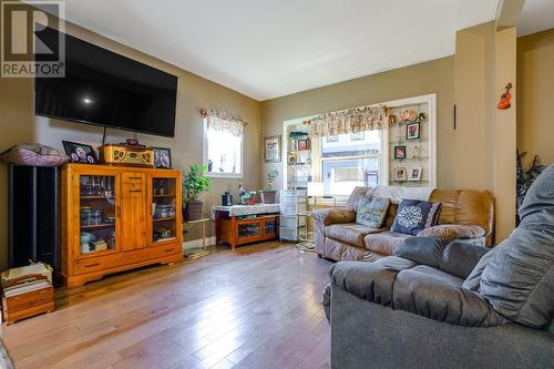 429 Fifth Street, Cornwall, ON - Indoor Photo Showing Living Room