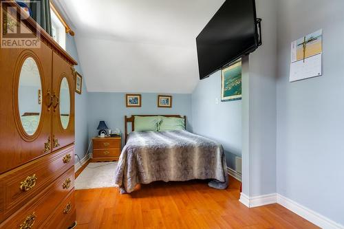 429 Fifth Street, Cornwall, ON - Indoor Photo Showing Bedroom