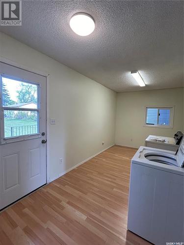 306 2Nd Avenue E, Watrous, SK - Indoor Photo Showing Laundry Room