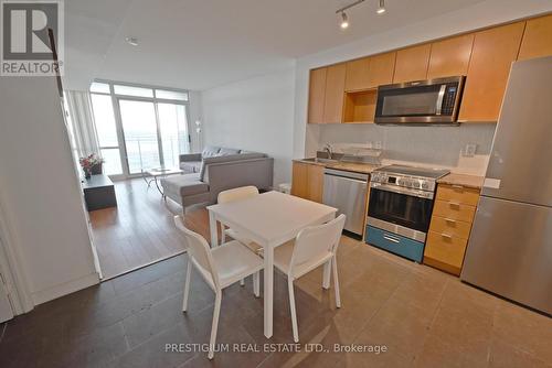 1911 - 15 Fort York Boulevard, Toronto, ON - Indoor Photo Showing Kitchen With Stainless Steel Kitchen