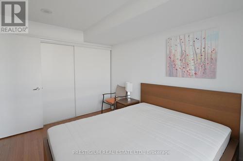 1911 - 15 Fort York Boulevard, Toronto, ON - Indoor Photo Showing Bedroom