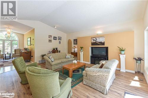 4 Beechwood Crescent, Oro-Medonte, ON - Indoor Photo Showing Living Room With Fireplace