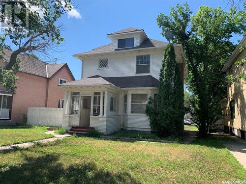 341 Ominica Street W, Moose Jaw, SK - Outdoor With Facade