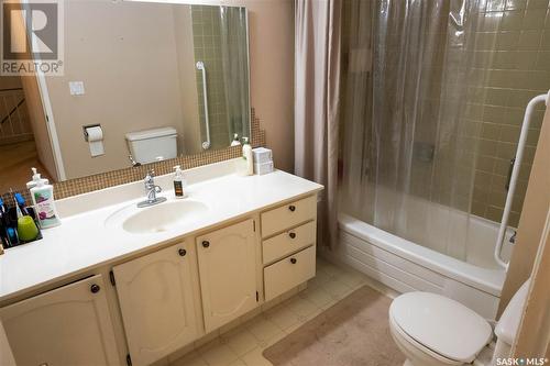 184 Plainsview Drive, Regina, SK - Indoor Photo Showing Bathroom