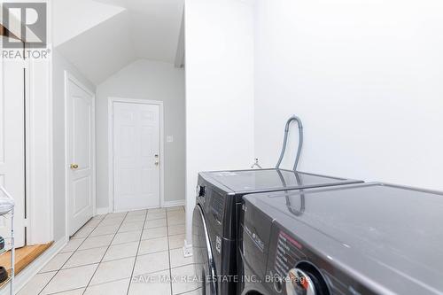 11 Arctic Willow Road, Brampton, ON - Indoor Photo Showing Laundry Room