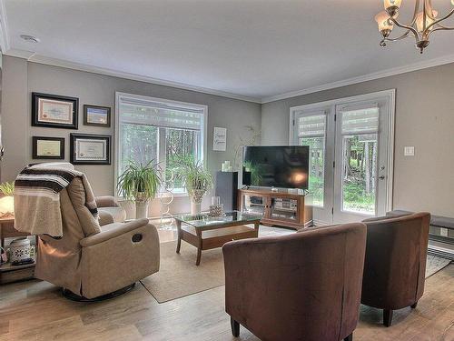 Logement - 910  - 912 Ch. Alfred-Desrochers, Orford, QC - Indoor Photo Showing Living Room