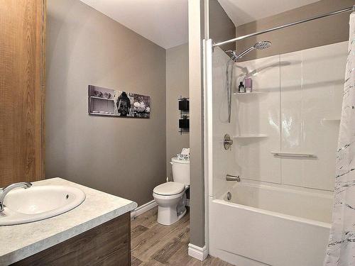 Logement - 910  - 912 Ch. Alfred-Desrochers, Orford, QC - Indoor Photo Showing Bathroom