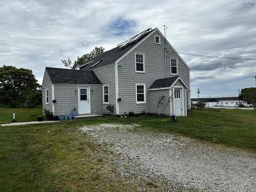 712 Highway 335, West Pubnico, NS 