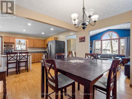 2979 Riselay Avenue, Fort Erie, ON - Indoor Photo Showing Dining Room