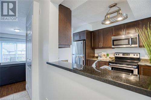 975 Strasburg Road Unit# 22B, Kitchener, ON - Indoor Photo Showing Kitchen With Stainless Steel Kitchen