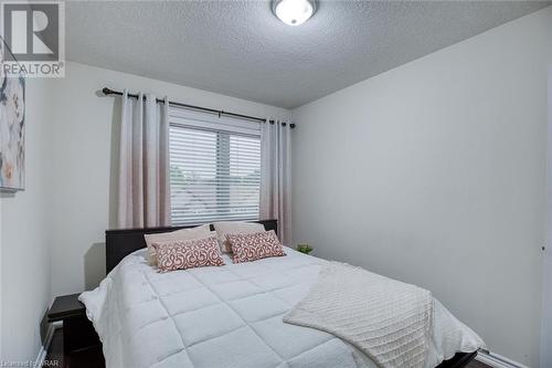975 Strasburg Road Unit# 22B, Kitchener, ON - Indoor Photo Showing Bedroom