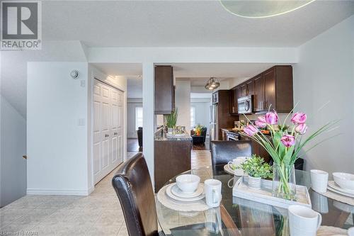 975 Strasburg Road Unit# 22B, Kitchener, ON - Indoor Photo Showing Dining Room