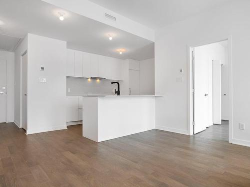 Living room - 2305-1160 Rue Mackay, Montréal (Ville-Marie), QC - Indoor Photo Showing Kitchen