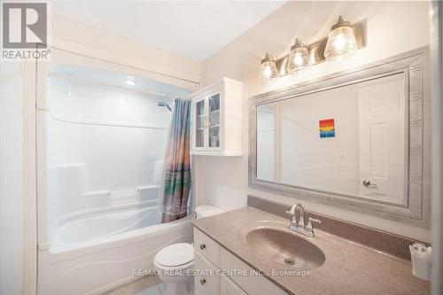 33 - 1020 Central Park Drive, Brampton, ON - Indoor Photo Showing Bathroom