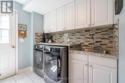 2522 Cavendish Drive, Burlington, ON - Indoor Photo Showing Laundry Room