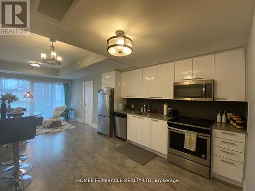 305 - 15 Prince Albert Boulevard, Kitchener, ON - Indoor Photo Showing Kitchen With Stainless Steel Kitchen