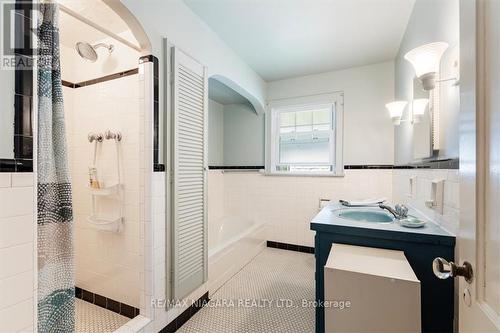 799 Edgemere Road, Fort Erie, ON - Indoor Photo Showing Bathroom