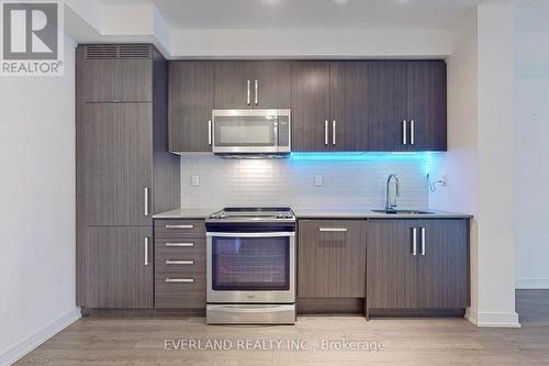 503 - 5180 Yonge Street, Toronto, ON - Indoor Photo Showing Kitchen
