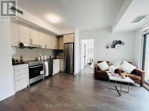 510W - 268 Buchanan Drive, Markham (Unionville), ON - Indoor Photo Showing Kitchen