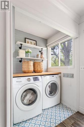 1539 Brock Road, Hamilton, ON - Indoor Photo Showing Laundry Room