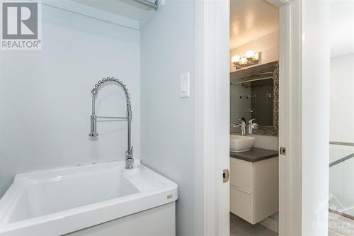 505 St Laurent Boulevard Unit#301, Ottawa, ON - Indoor Photo Showing Bathroom