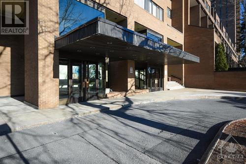 505 St Laurent Boulevard Unit#301, Ottawa, ON - Outdoor