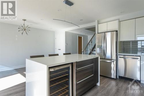 505 St Laurent Boulevard Unit#301, Ottawa, ON - Indoor Photo Showing Kitchen