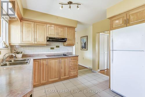 1 Gram Street, Vaughan (Maple), ON - Indoor Photo Showing Kitchen With Double Sink