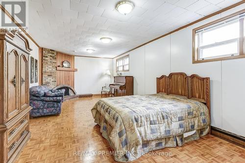 1 Gram Street, Vaughan (Maple), ON - Indoor Photo Showing Bedroom