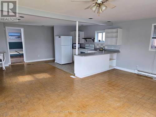 Suite 1 - 133 Wellington Main Street, Prince Edward County, ON - Indoor Photo Showing Kitchen