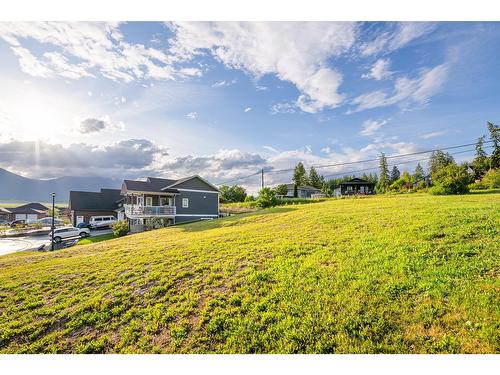 1016 Purcell Crescent, Creston, BC 