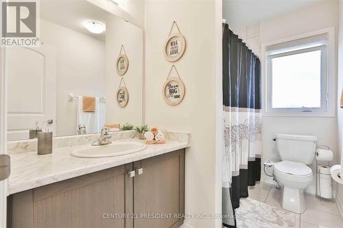 91 Munro Circle, Brantford, ON - Indoor Photo Showing Bathroom