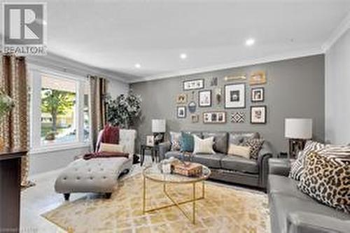 123 Kimberley Avenue, London, ON - Indoor Photo Showing Living Room