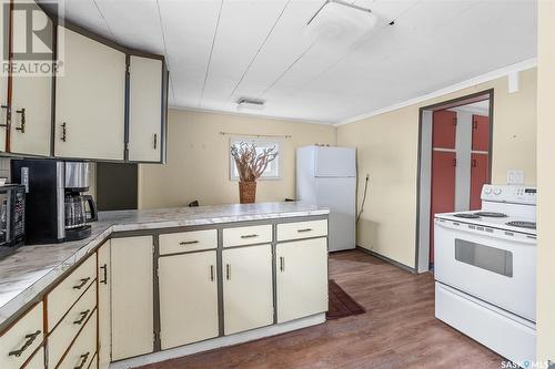 212 Main Street, Rouleau, SK - Indoor Photo Showing Kitchen