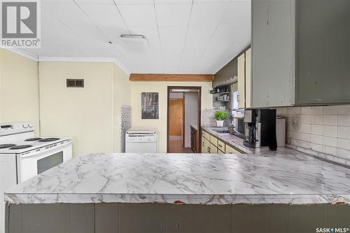 212 Main Street, Rouleau, SK - Indoor Photo Showing Kitchen