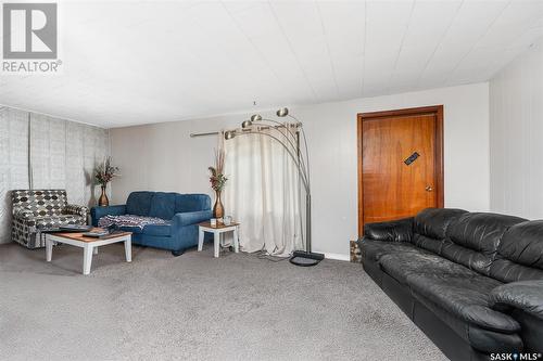 212 Main Street, Rouleau, SK - Indoor Photo Showing Living Room