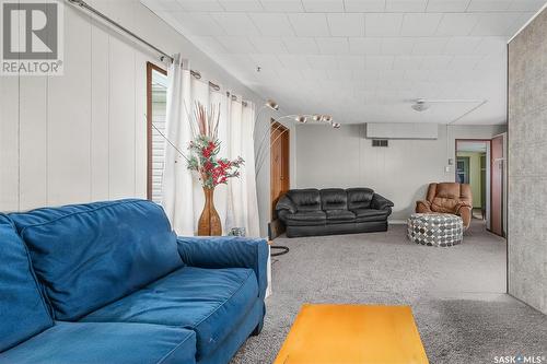 212 Main Street, Rouleau, SK - Indoor Photo Showing Living Room