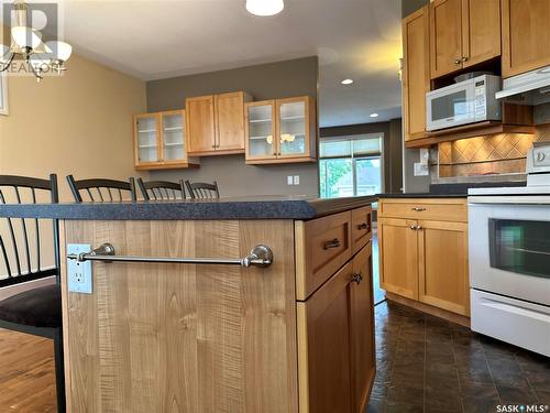 727 12Th Street, Humboldt, SK - Indoor Photo Showing Kitchen