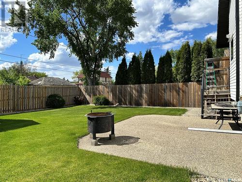 727 12Th Street, Humboldt, SK - Outdoor With Backyard